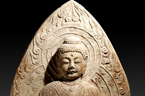 <b>ɽʯ찢ӷ</b>